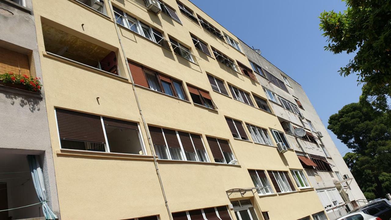 Apartment Amelia Pula Exterior photo